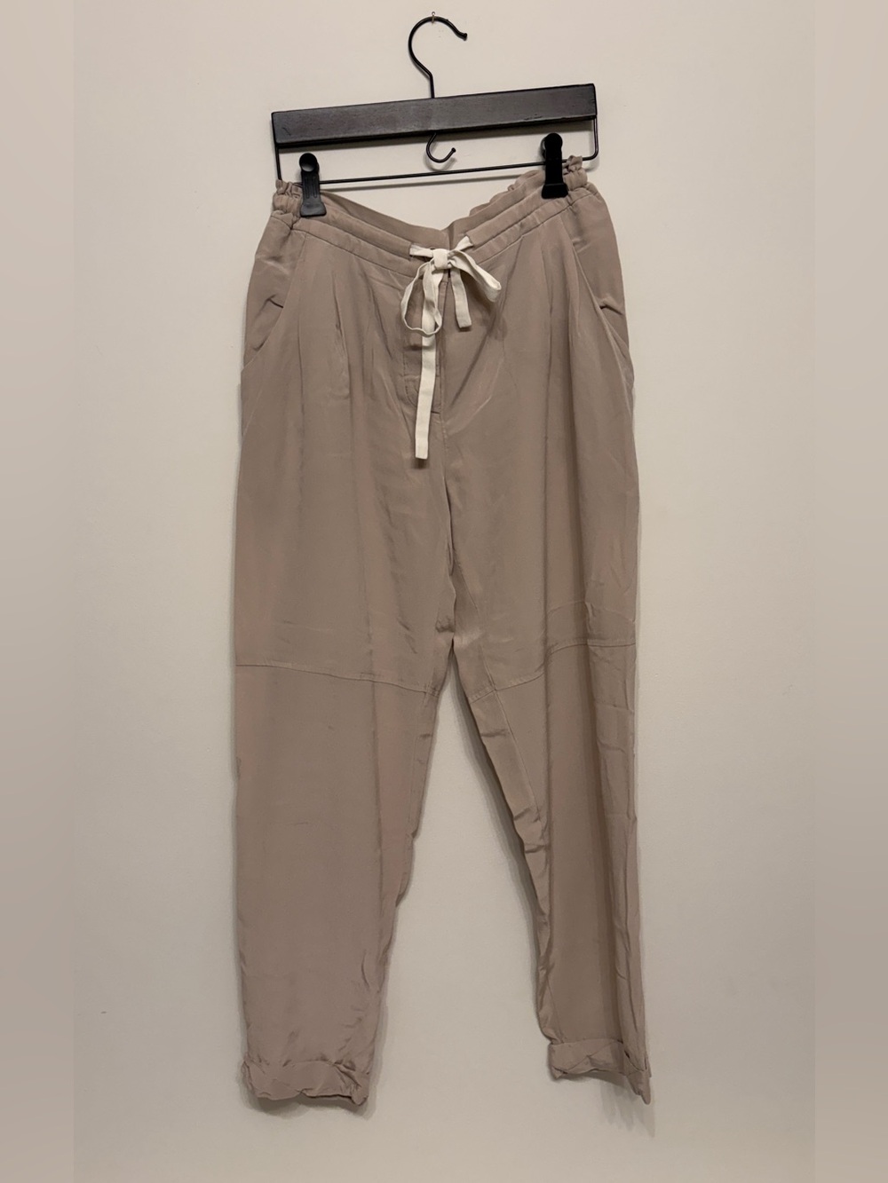 Aritzia Wilfred beige silk pant sz s small preloved